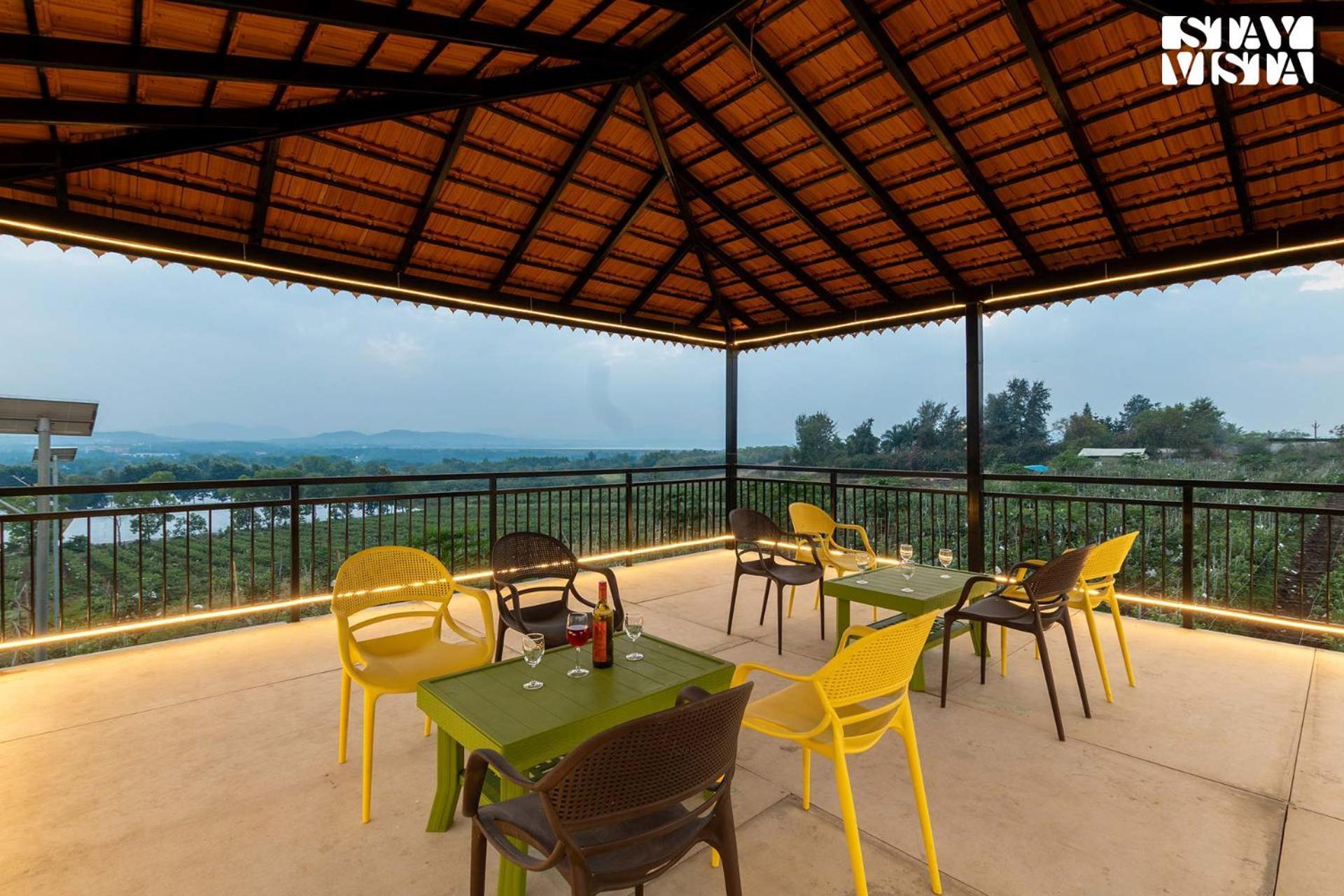 Stayvista'S Harvest Haven - Pool-View Villa With Deck & Machan Near Sula Nášik Exteriér fotografie