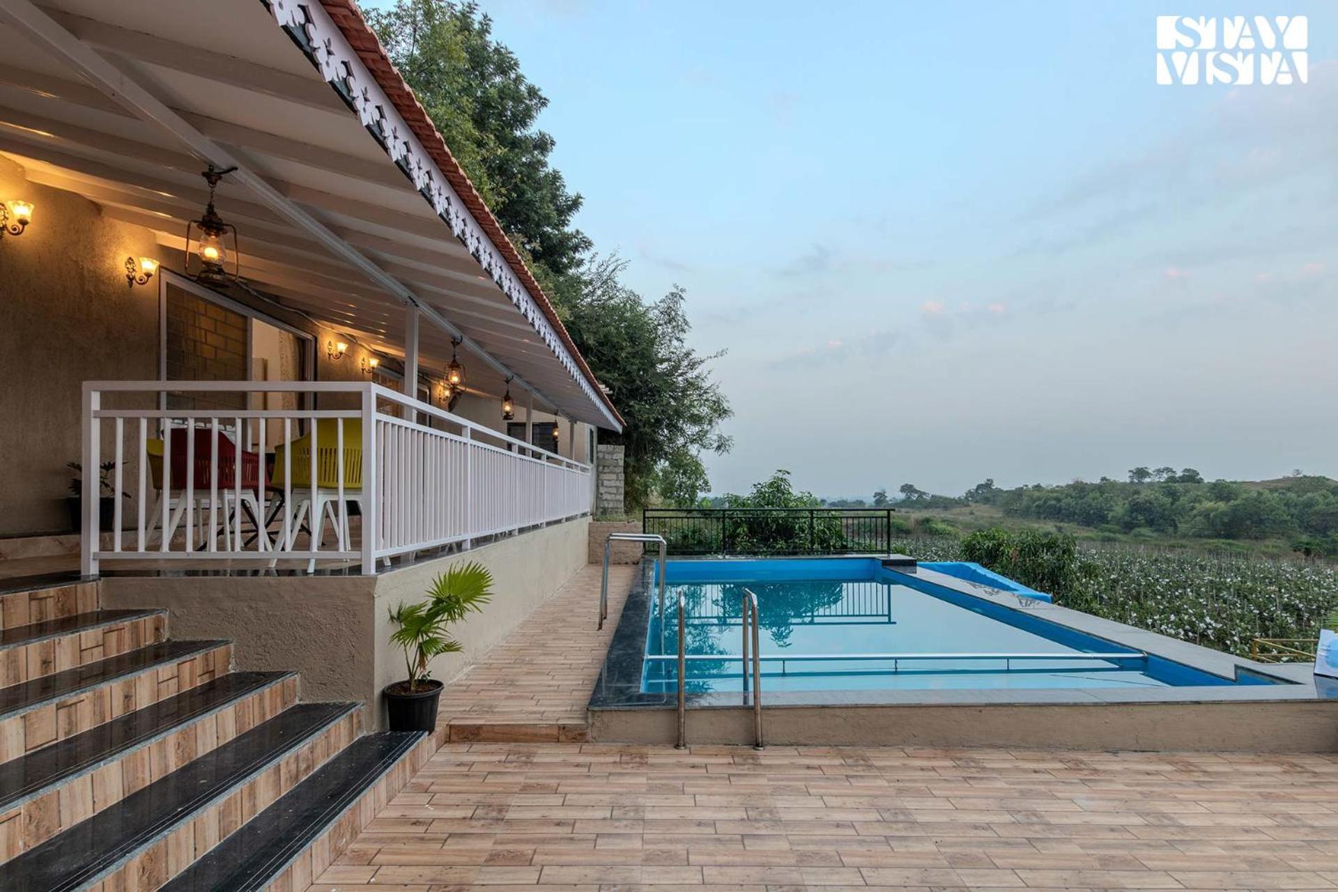 Stayvista'S Harvest Haven - Pool-View Villa With Deck & Machan Near Sula Nášik Exteriér fotografie